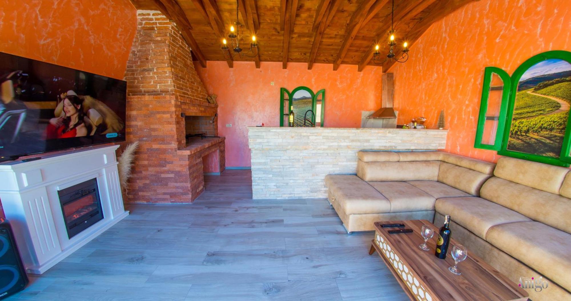 Mira - With Private Pool Apartment Mostar
